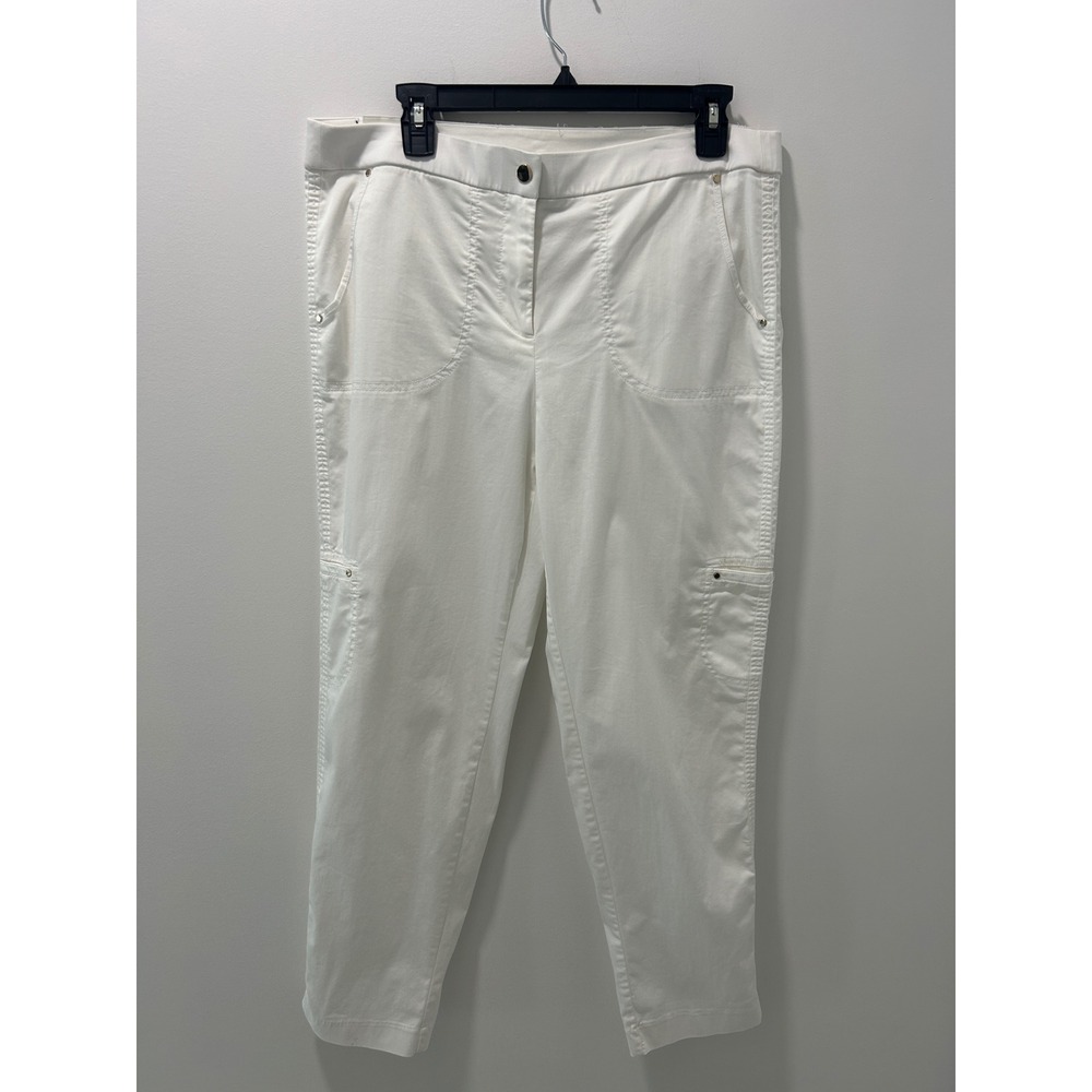 Chicos White Crop Pants Womens Size 2 Large Straight Leg Stretch Cargo Pockets